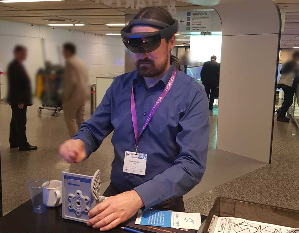 KIT-AR solution on the Microsoft HoloLens